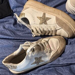 Stylish White and Gold Women's Sneakers